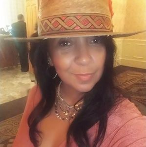 Meet your Posher, Leesa